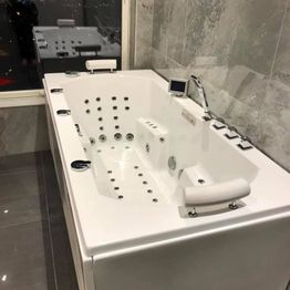 Nymonert badekar